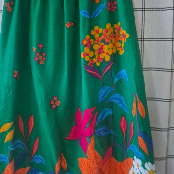 Vintage Floral Skirt - Picture 2 of 2